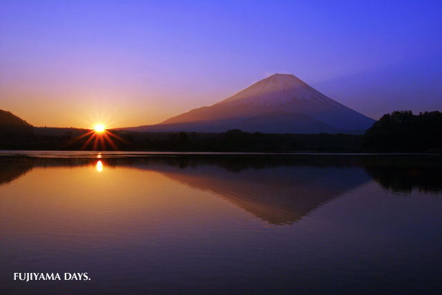 富士山日の出（ご来光）素材